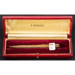 A Parker 9ct gold 'Fine Barley' pattern pen set: comprising Parker 61 fountain pen,