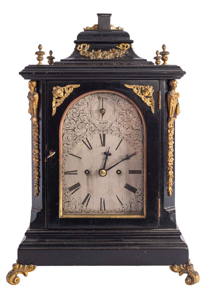 A Victorian ebonised bracket clock: the eight-day duration, - Bild 3 aus 3