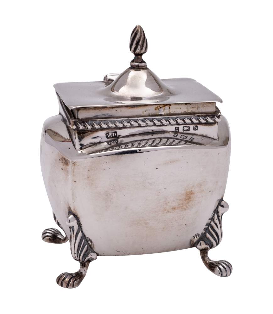 An Edward VII silver tea caddy, maker William Davenport, Birmingham, 1901: of rectangular outline,