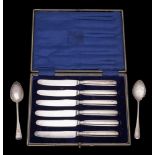 A set of six George V silver handled butter knives, maker Allen & Darwin, Sheffield,