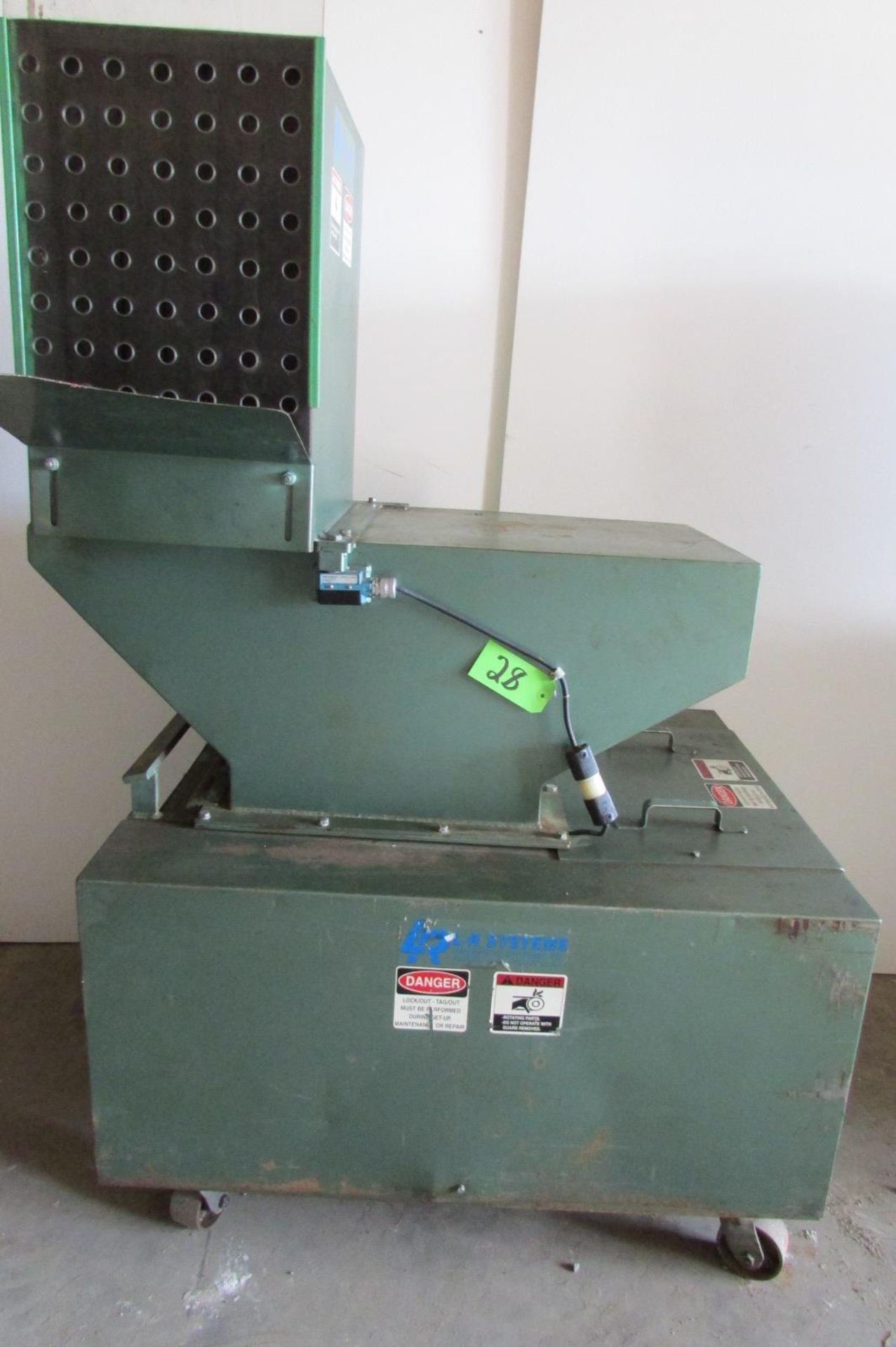 L-R Systems Plastic Grinder 15 HP