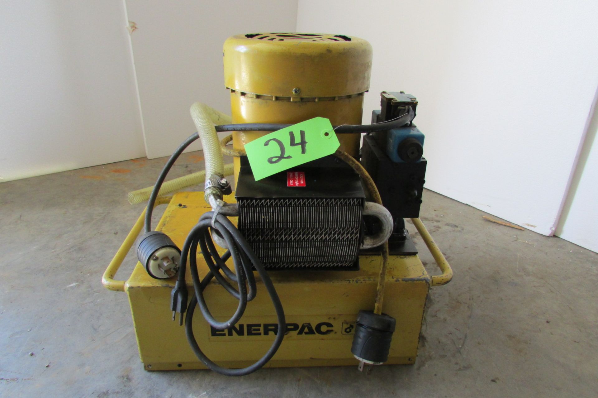 Enerpac Hydraulic Pump Model C1821 w/reservoir - Image 2 of 5