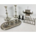 A quantity of assorted vintage & modern silver plate and pewter items. To include: a Haugrud