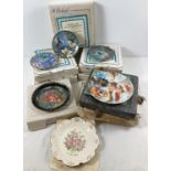 8 assorted boxed limited edition ceramic collectors plates to include a set of 5 Hummingbird