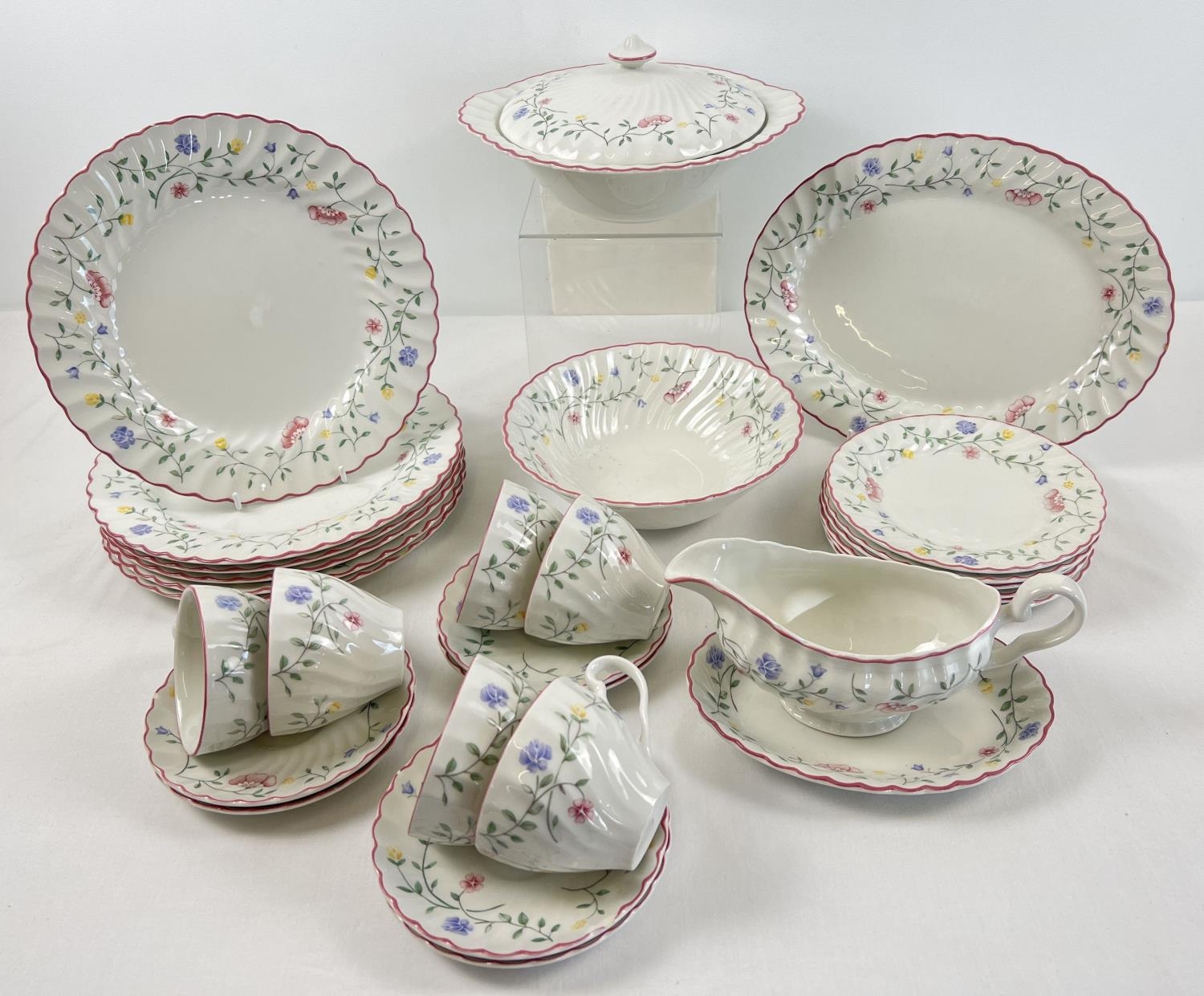 A quantity of assorted Johnson Brothers ceramic dinner & tea ware in "Summer Chintz" pattern.