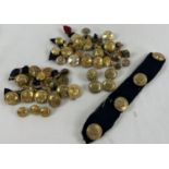 A quantity of assorted vintage Naval buttons, in varying styles and sizes. To include examples by