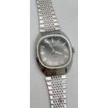 A men's vintage 313449 wristwatch by Sekonda. Grey ombre effect face with stainless steel case and