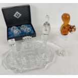 A collection of vintage & modern glass & crystal items. To include: boxed set of 4 Edinburgh crystal