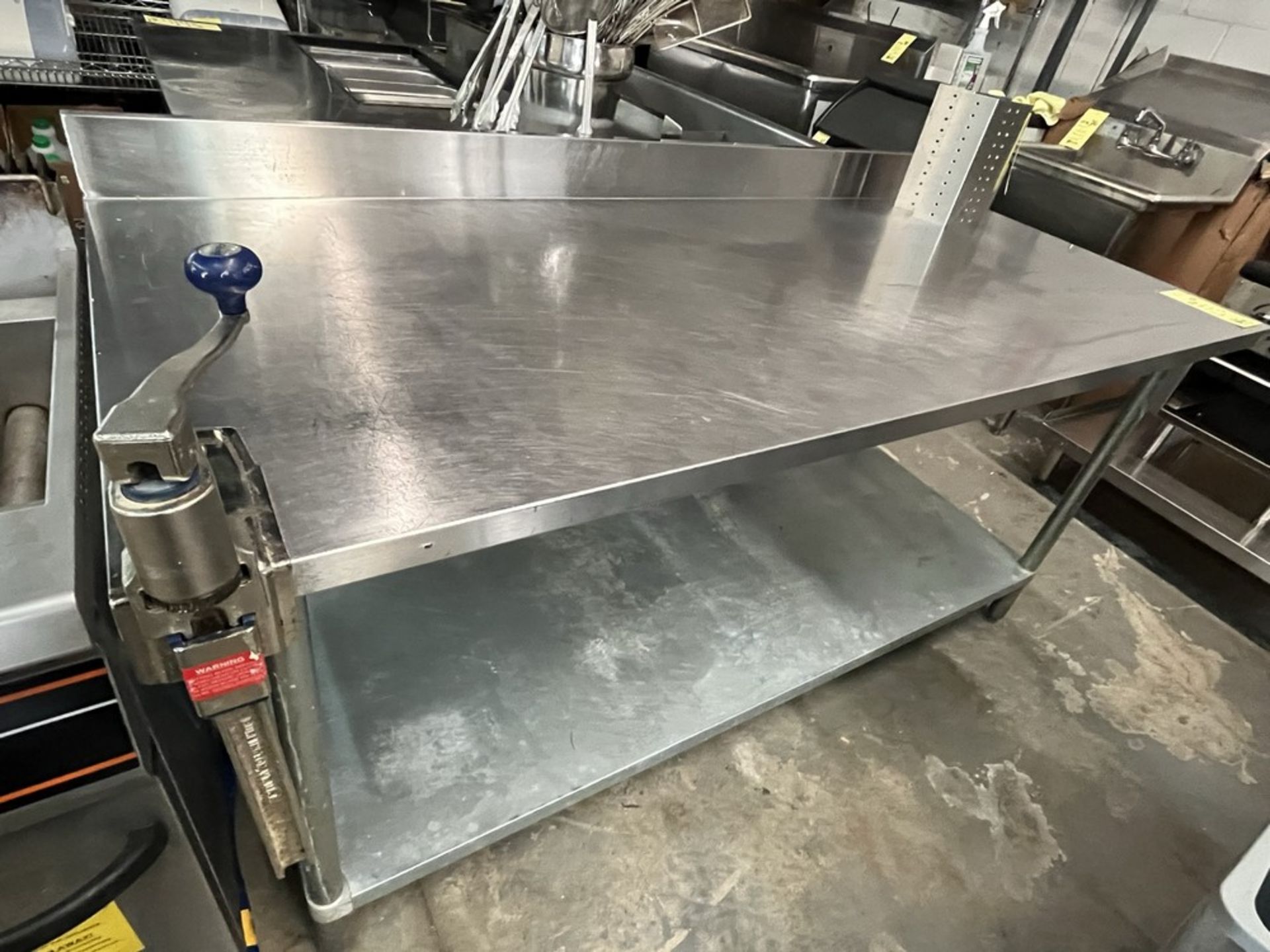 Table de Travail EDLUND, en Acier Inox. avec Dos & Ouvre-boite, 72'' x 30''