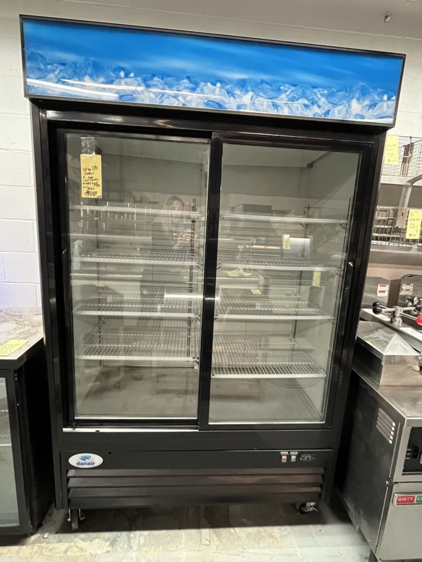 Réfrigérateur DANAIR, 2-portes vitrés coulissantes, mod: NRG-2GDC-53 HC