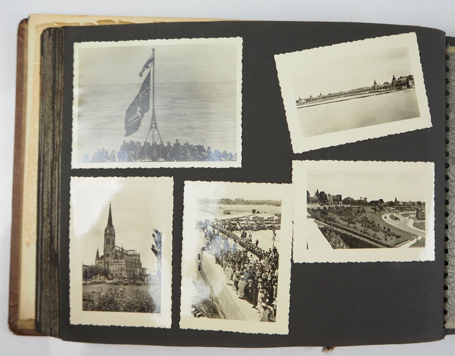Fotoalbum der Auslandsreise des Linienschiff Schlesien 1937-38. - Image 6 of 9
