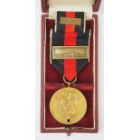 Medaille zur Erinnerung an den 1. Oktober 1938, mit Spange PRAGER BURG, im Etui - L/12.