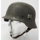 Wehrmacht: Stahlhelm M40 eines Unteroffiziers.