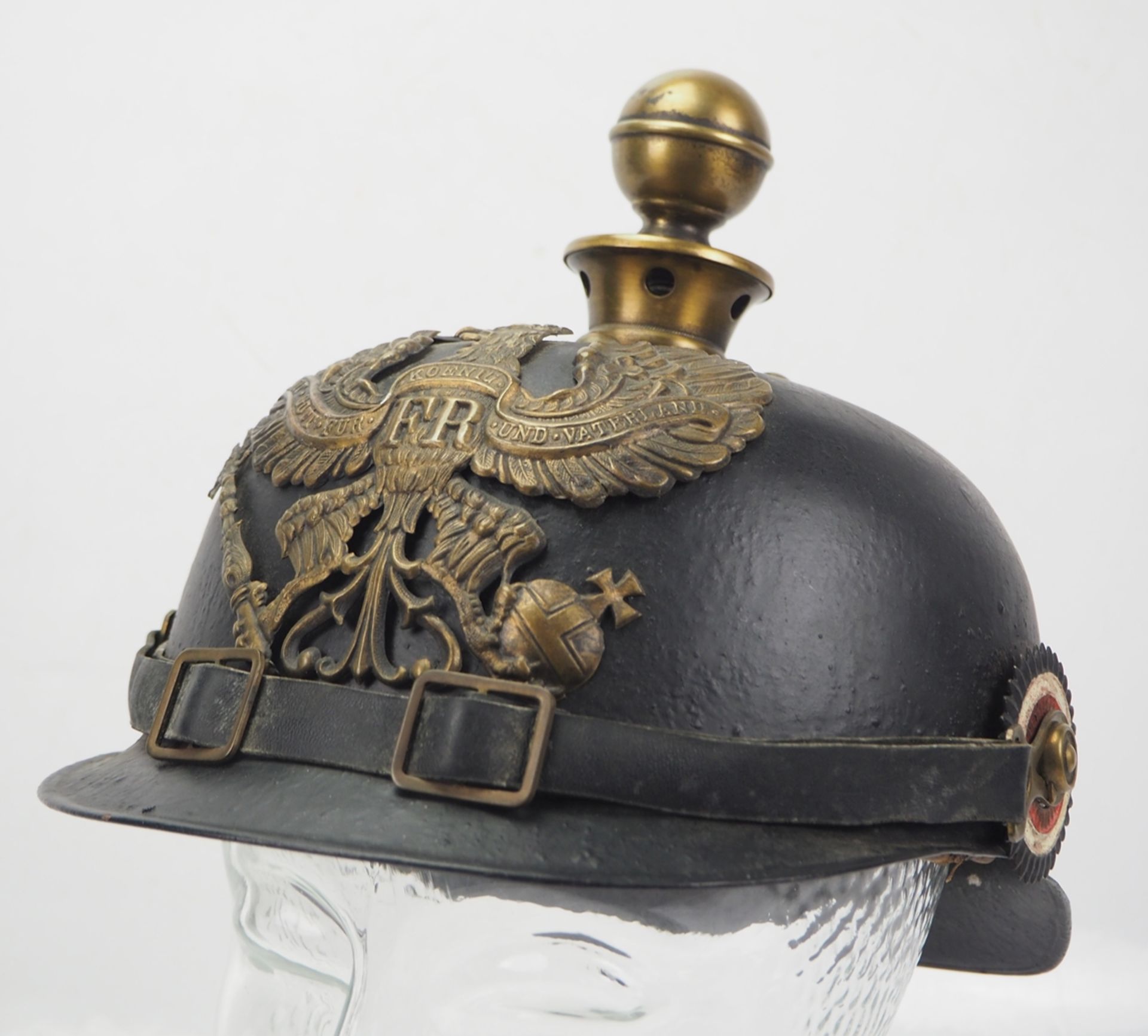 Preussen: Helm für Mannschaften der Artillerie.