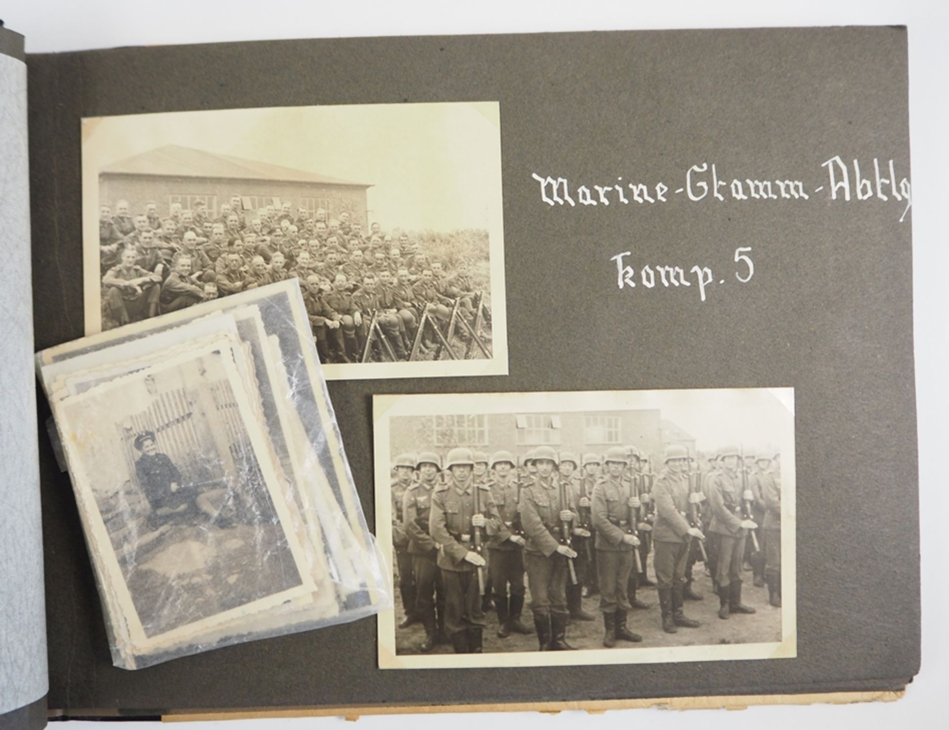 Kriegsmarine: Fotoalbum Marine Stamm Regiment Brake / Oldenburg. - Bild 4 aus 4