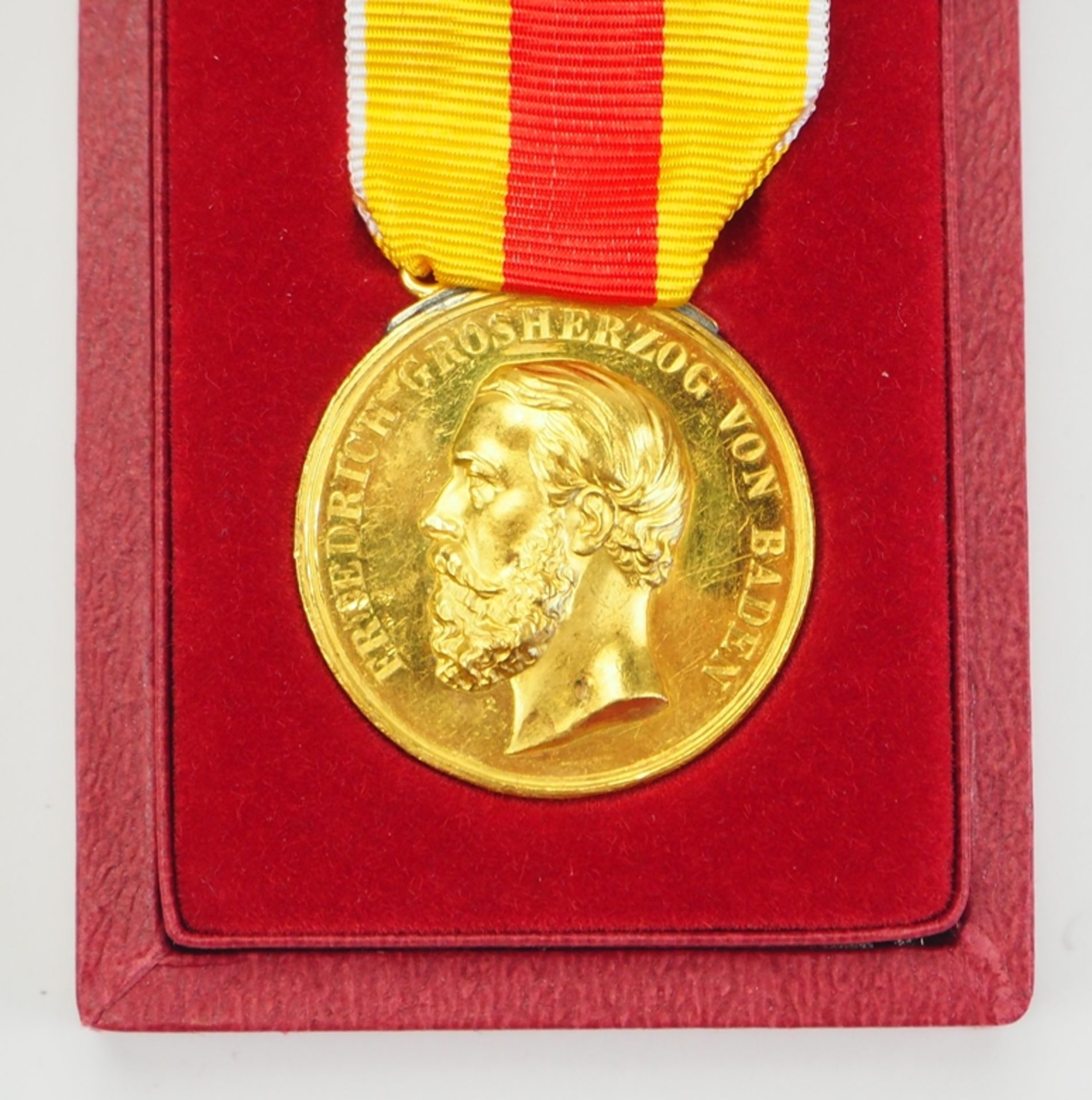 Baden: Kleine Goldene Zivilverdienstmedaille, Friedrich (1881-1908). - Bild 2 aus 4