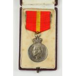 Norwegen: Silberne Verdienstmedaille, Haakon VII. (1905-1957), in Silber, im Etui.