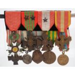 Frankreich: Ordenschnalle eines Offiziers und Veteranen des Indochina und Algerien Krieges.