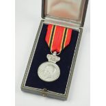 Belgien: Medaille für Mitarbeiter am königlichen Hof, Baudouin I. (1953-1993), für Ausländer, 2. Kl