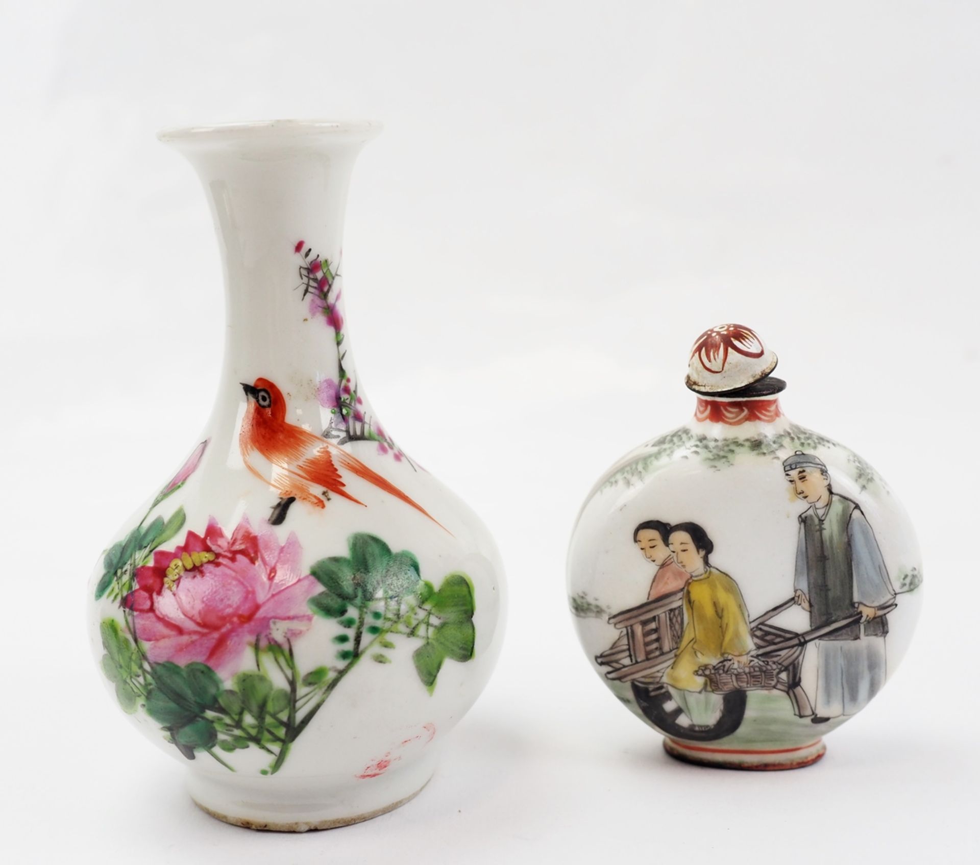 China: kleine Vase und Snuffbottle.