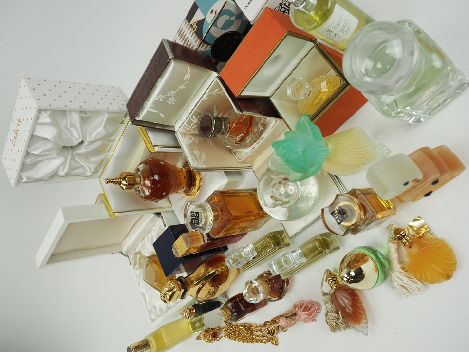Parfumflakons: Caron, Houbigant, Ralph Lauren u.a. - Image 7 of 7