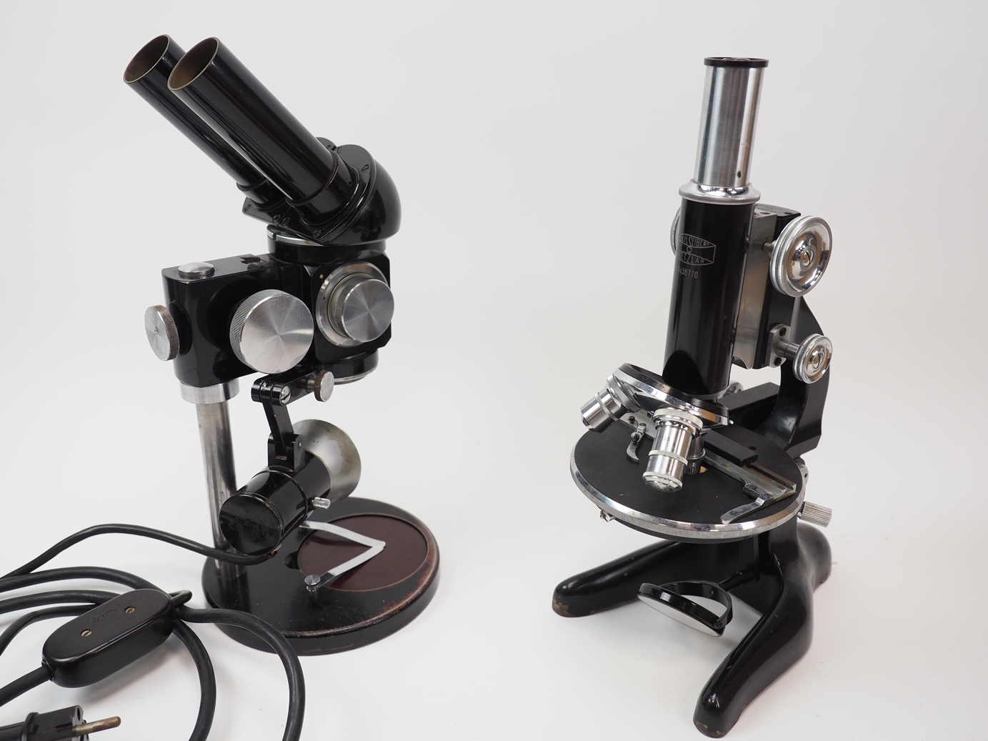 C. Zeiss und Seibert: zwei Mikroskope. - Image 3 of 4