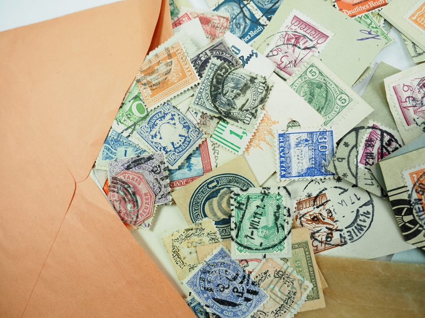 Konvolut Briefmarken und Postkarten. - Image 5 of 6