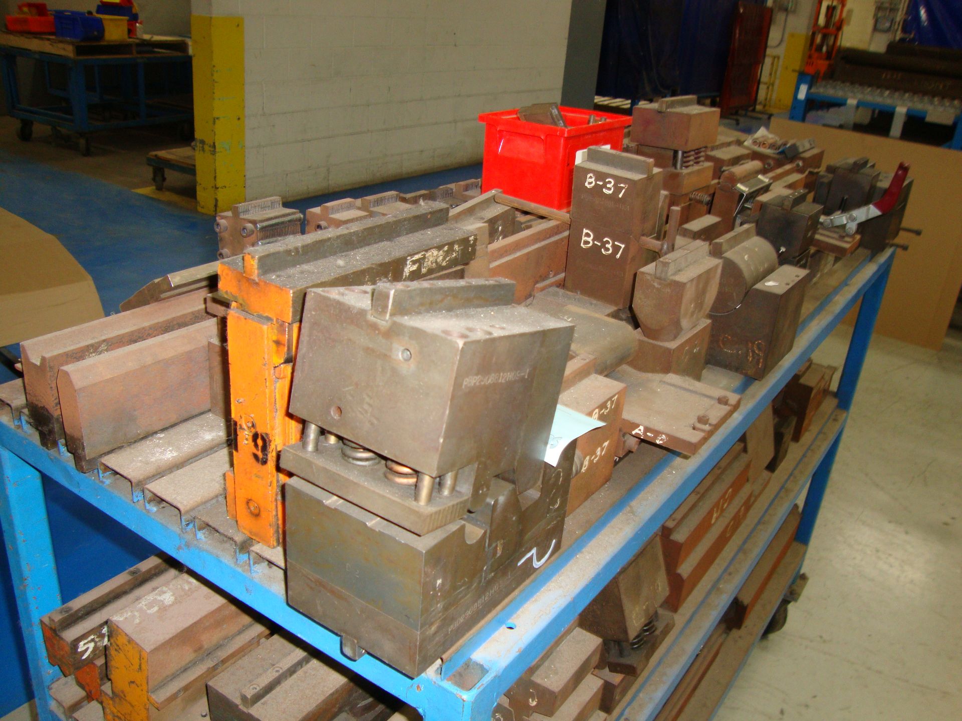 Large Lot of approx. 145 Assorted Press Brake Dies Note-Cart NOT Included - Image 3 of 28