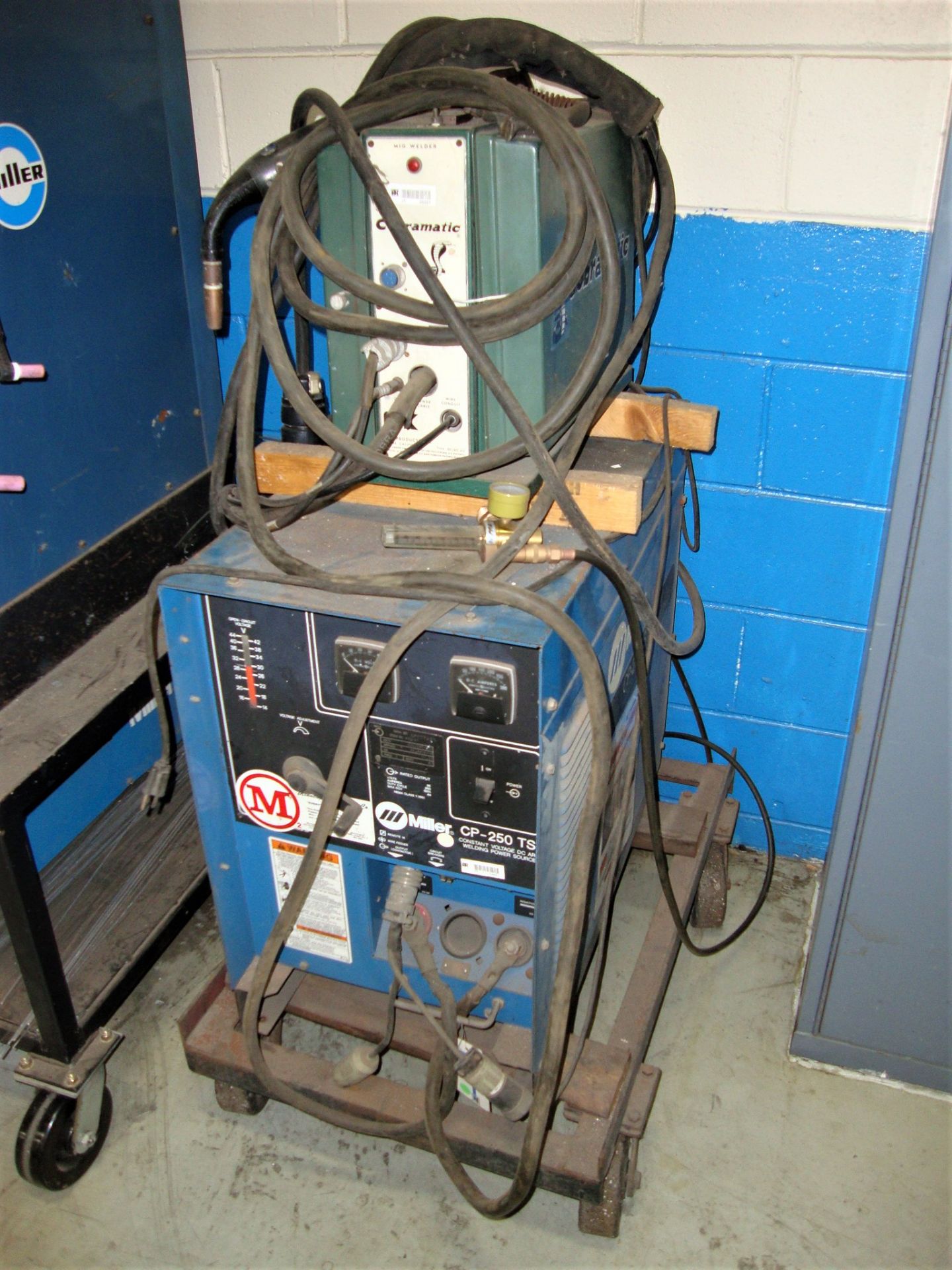 Miller CP-250TS Power Pack w/Cobramatic MK-3A Mig Welder, consigner said working unit right up unti