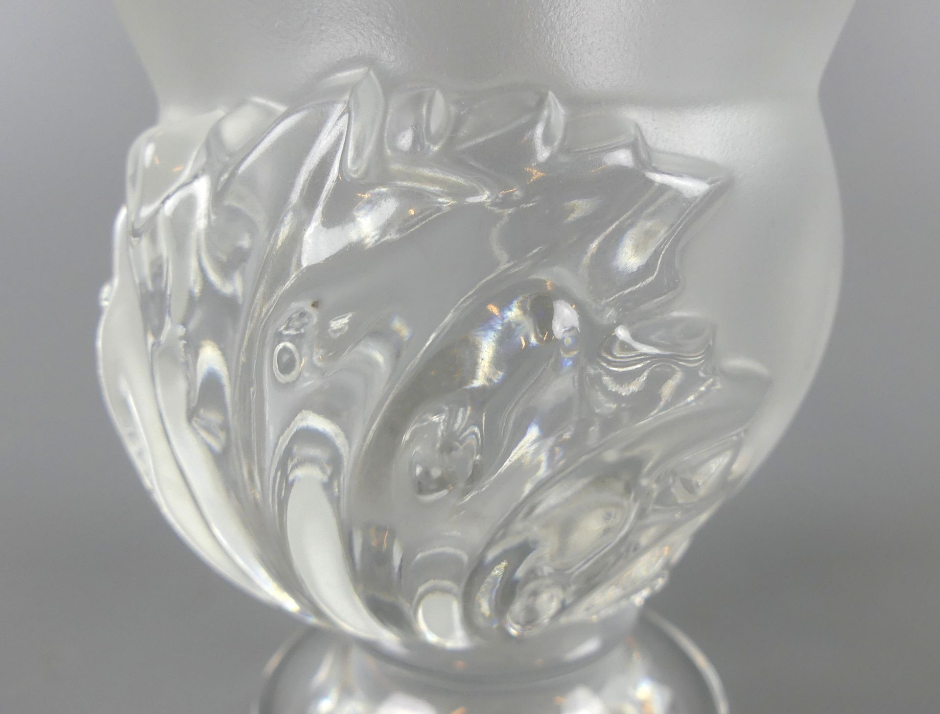 Vase, Glas, Lalique, France, klares und mattiertes Glas, Außendekor, - Image 2 of 3