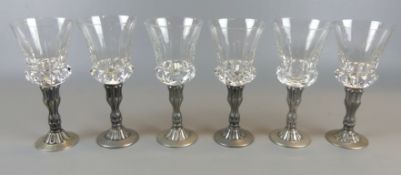 6 Weingläser, Kristall mit Zinnfuß, Höhe ca. 17,5 cm, sehr guter Zustand
