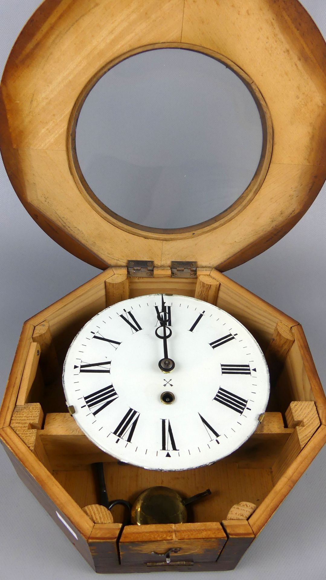 Wanduhr, Nussbaum, Dm. 32 cm, (Funktion nicht geprüft) - Bild 2 aus 3