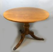 Tisch, rund, Kirschbaum, Höhe ca. 70, Dm. 90 cm