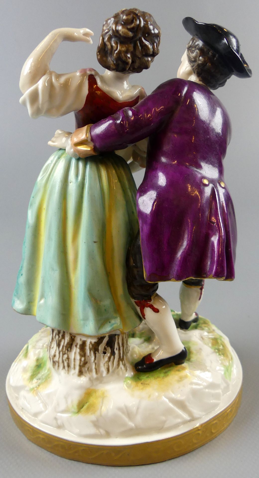 Barockes Liebespaar mit Traubenschale, Porzellanfigur, Thüringen - Bild 3 aus 4