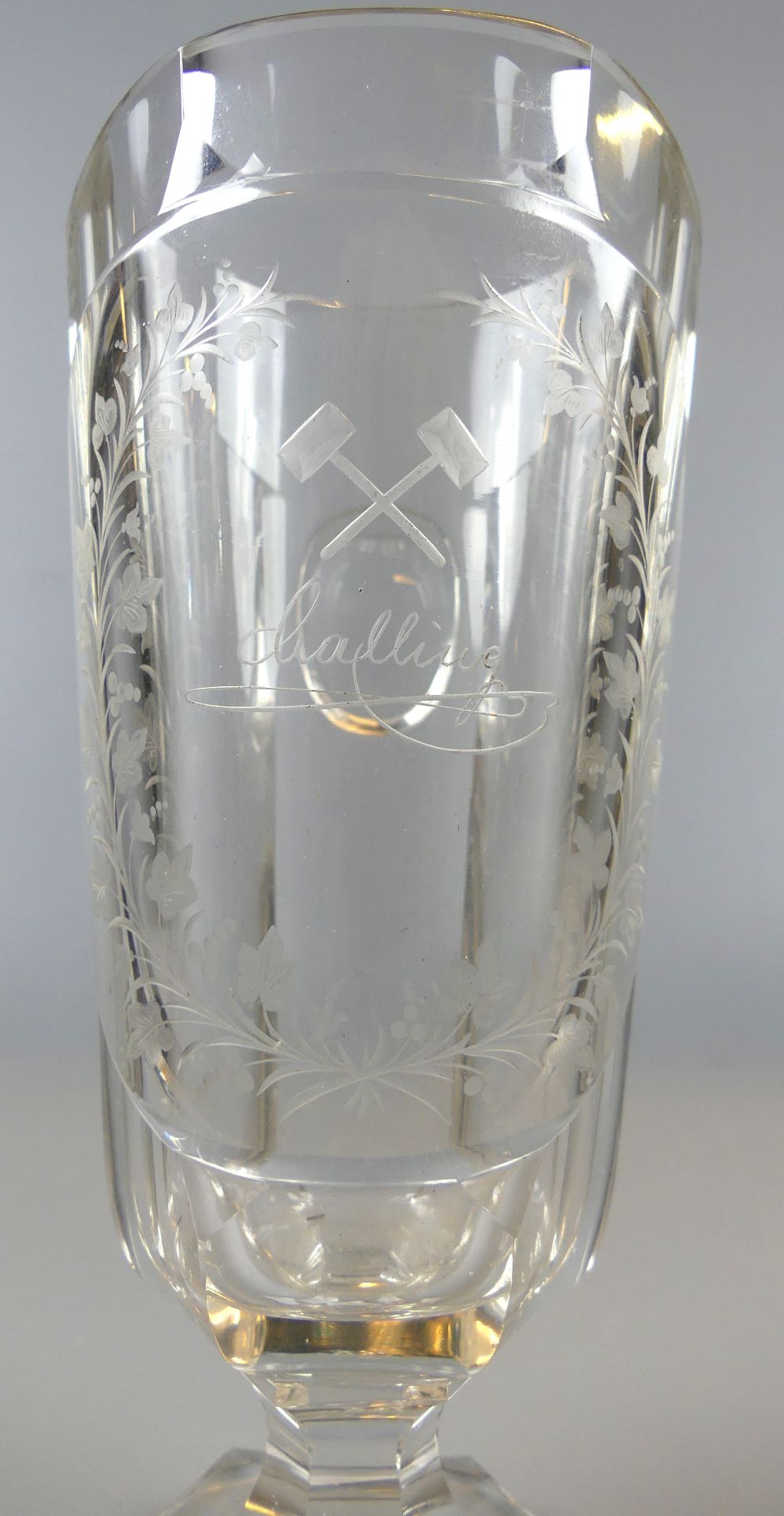 Freimaurer Glas, Ritzverzierungen Blüten, bez. "challing", H.ca. 19 cm, - Bild 3 aus 3