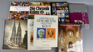 Konvolut Bücher, "Kölner Kirchen", "Chroniken Kölns", "Romanische Kirchen",
