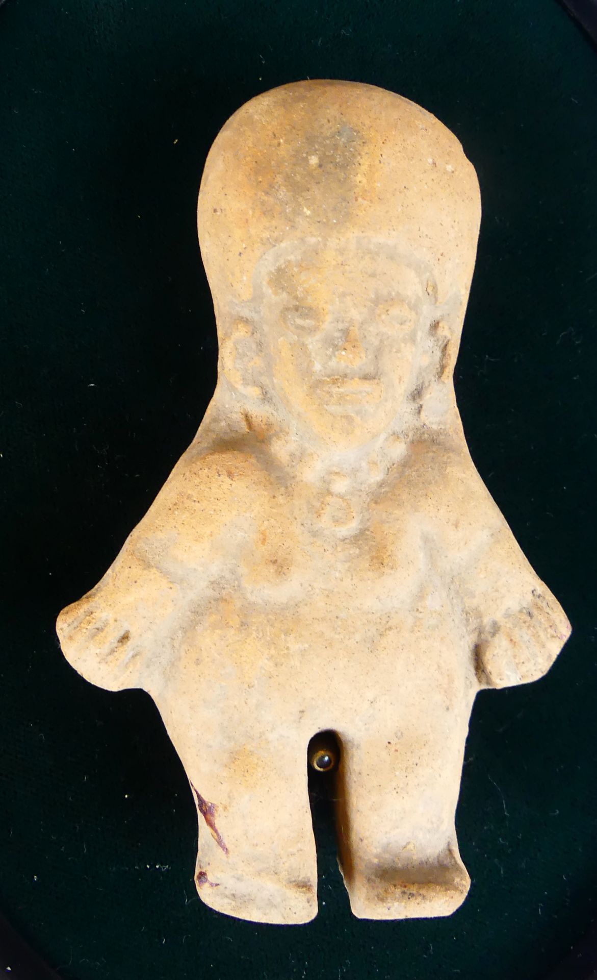 2 Keramik, Steinfiguren, auf ovalen Rahmen befestigt, ca. 10x8, 19x14 cm - Image 2 of 3