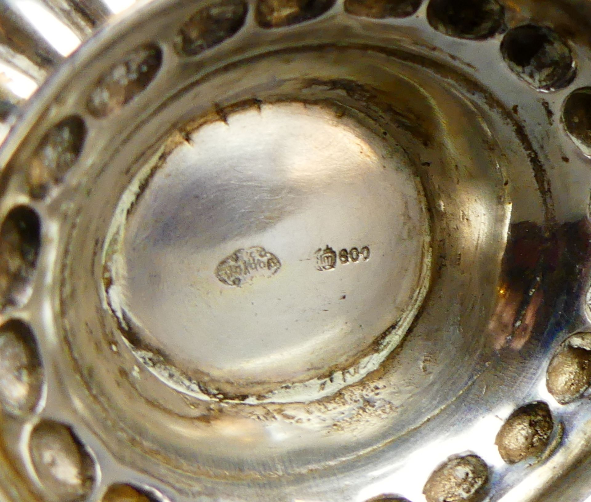Schale auf Fuß, oval, gewellt, 800er Silber, Halbmond/Krone, ca. 107 g., - Image 2 of 2
