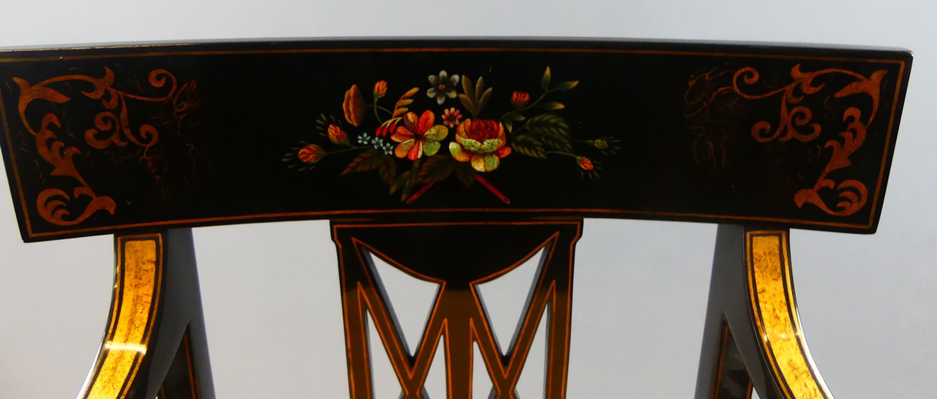 Armlehnstuhl, Blumenbemalung, lackiert, Peddigrohrsitz, Rückenhöhe ca. 89 cm - Image 2 of 5