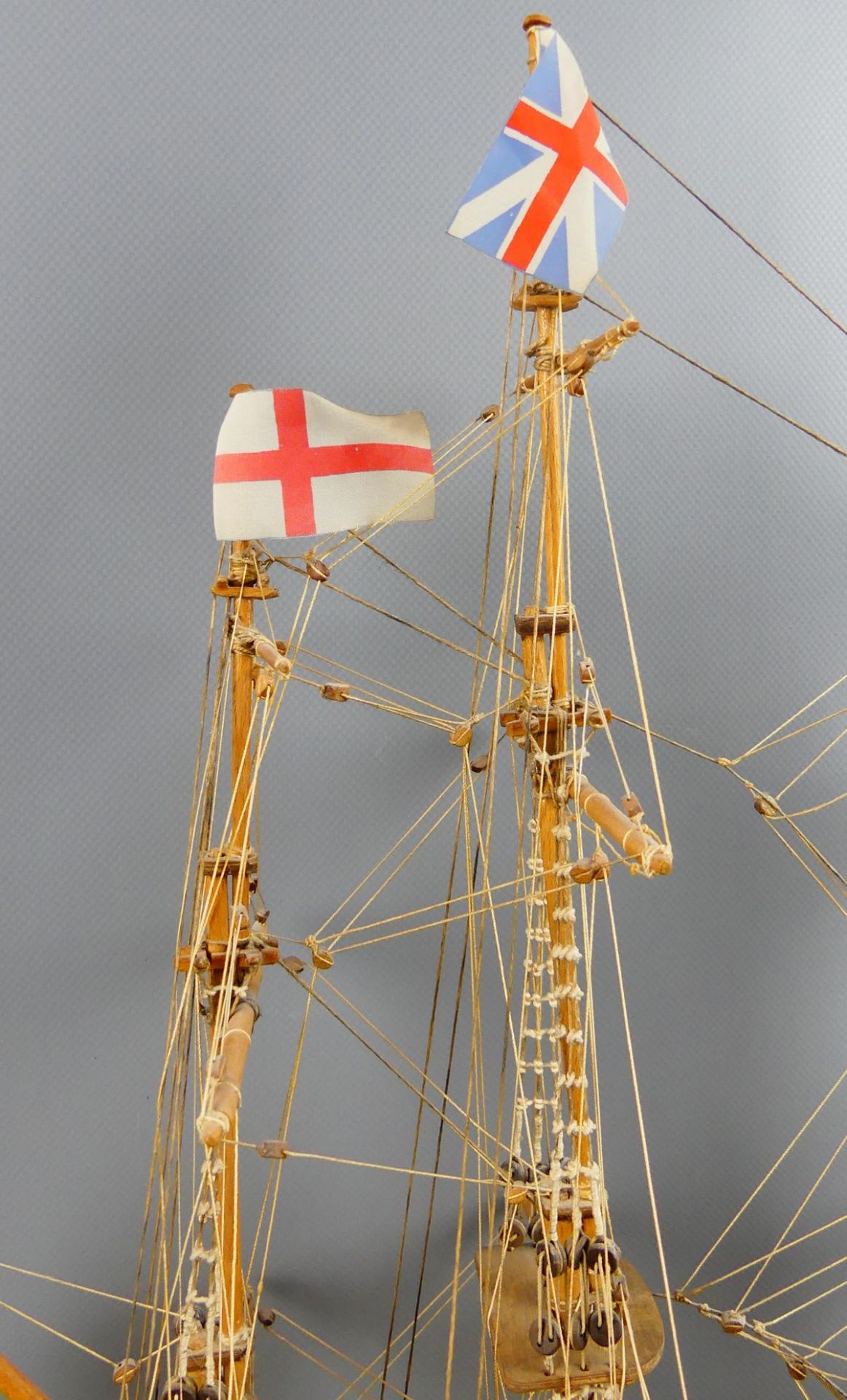 Segelschiff, "Bounty", 1787 auf Holzständer, sehr guter Zustand - Bild 3 aus 5