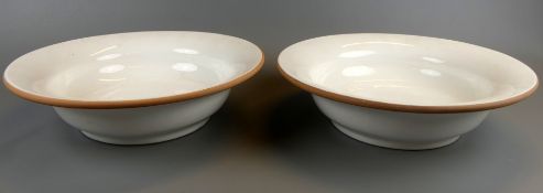 Paar Keramikschalen, Made in Italy, tiefe Schalen, Dm. ca. 33, H. 9 cm,
