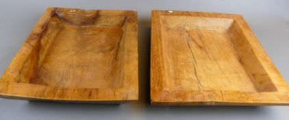 2 Holzschalen, Olivenholz, rechteckig, ca. 28 x 35, H. 6,5 cm, neuzeitlich