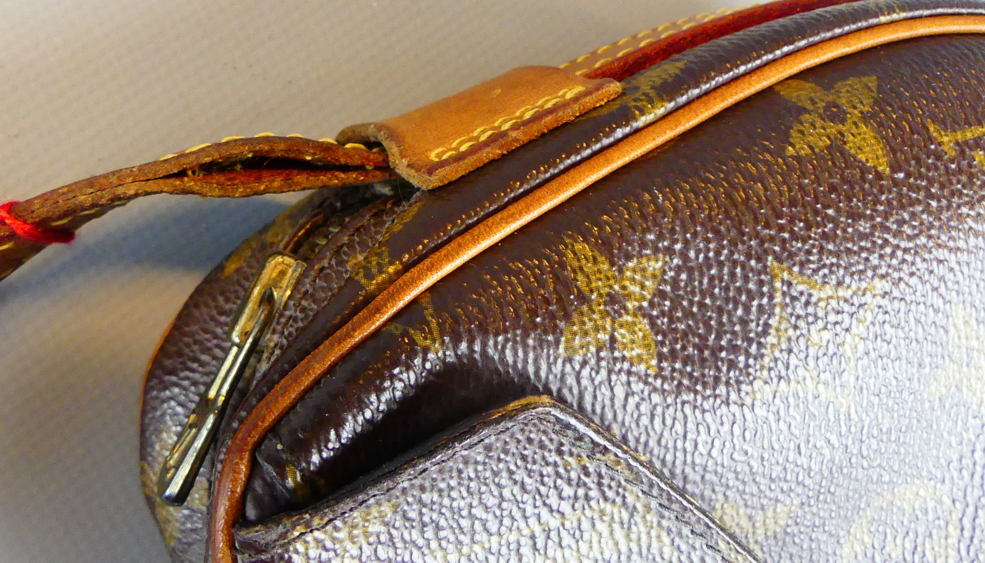 Louis Vuitton Handtasche, Initialen H.Z, Modell "Jeune Fille", - Bild 5 aus 5