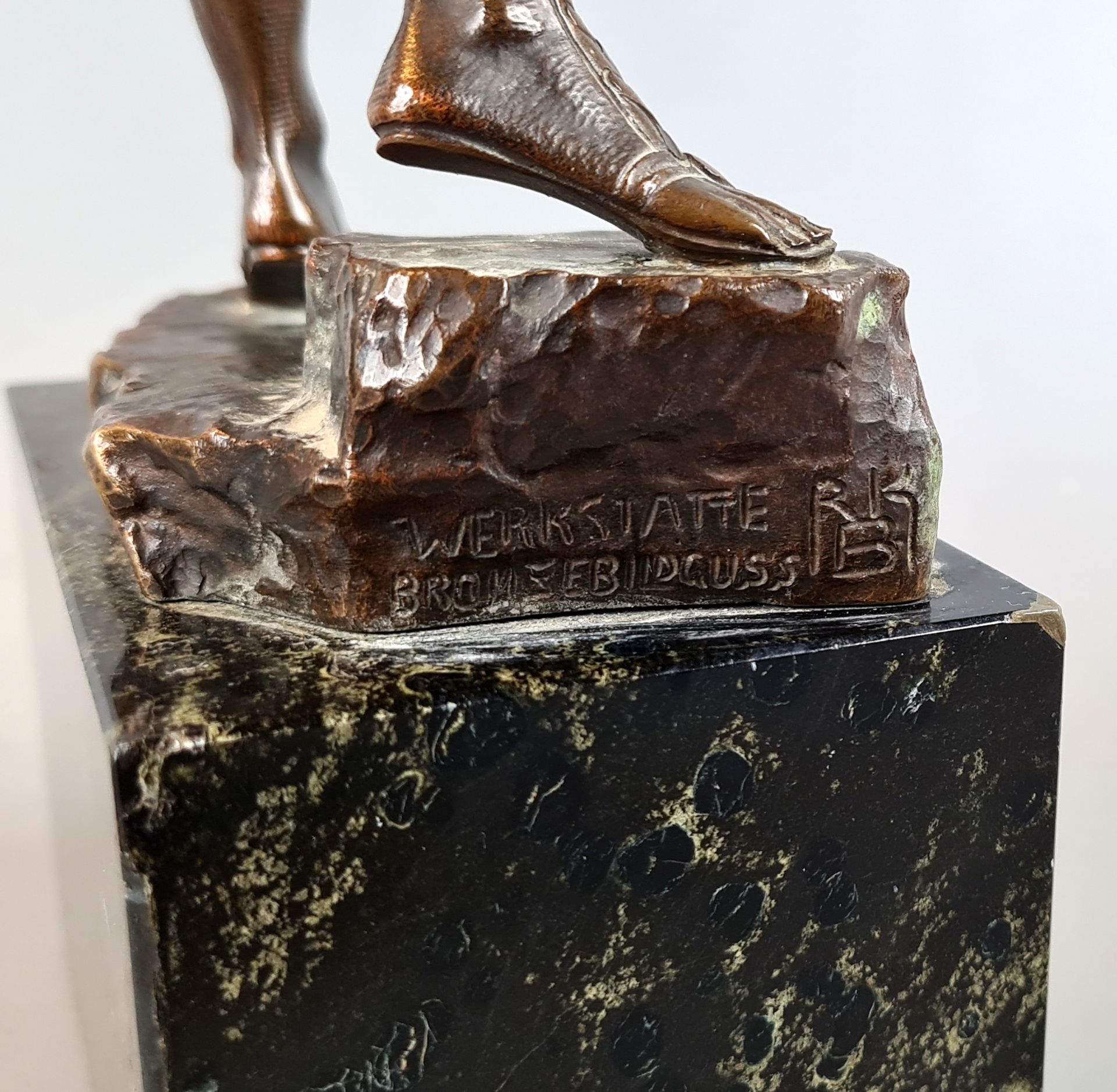 PHILIPP E. HAMBURGER, "Bogenschütze", Bronze, - Bild 5 aus 5