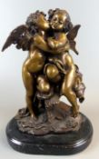 "Puttendarstellung", Bronze, auf ovalem Marmorsockel, o. Sig., H. ca. 27 cm,