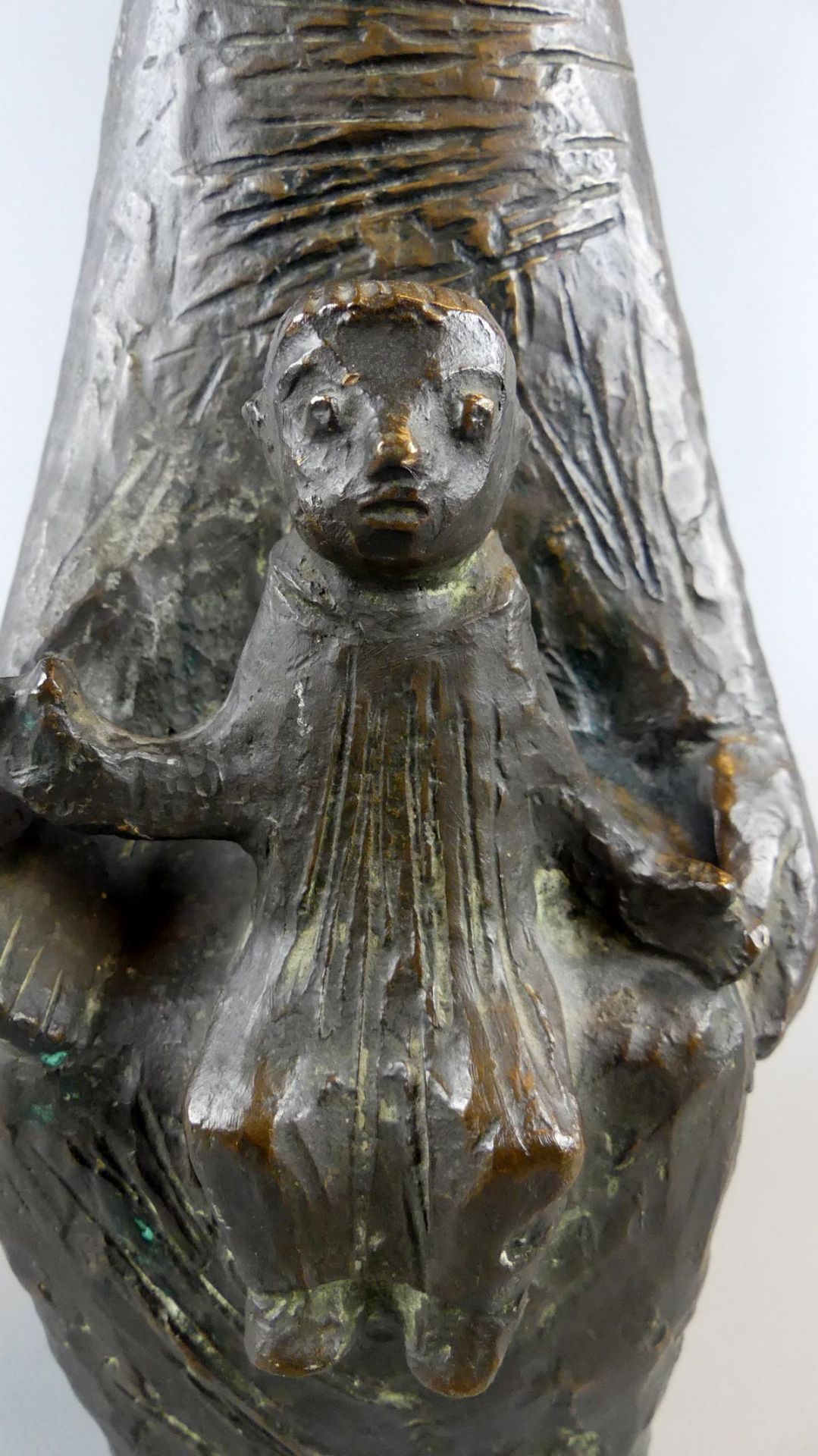 "Maria mit Jesuskind", Bronze, Hohlguss, o. Sig., H. ca. 35 cm - Image 2 of 3