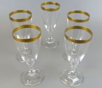 18 kleine Sektgläser, Kristallglas, Goldrand, H. ca. 15,5 cm