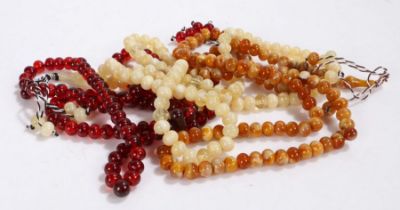 Three beaded necklaces, with spherical beads (3)