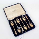 Set of six George VI silver teaspoons, Sheffield 1937, maker Walker & Hall, with reeded handles, 2.