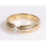 14 carat gold and diamond set ring, a single diamond at approximately 0.10 carat, 6.3 grams, ring